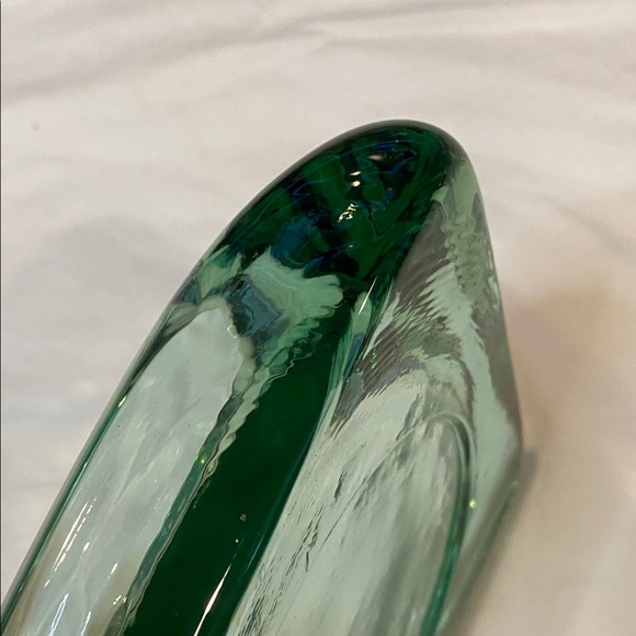 Solid Green Glass Ashtray or Trinket Holder. Heavy, almost 4 lbs. MCM. - Picture 7 of 9